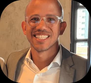 Marcos Silva Diretor de Aquisição no Mercado Livre; Diretor de Geração de Demanda na Hyperlocal